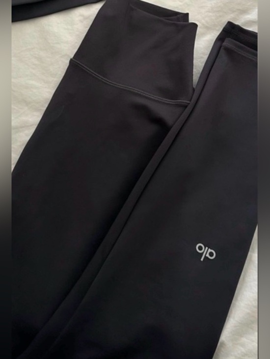 ALO Yoga Pants - Alo Yoga Charcoal Slate color  leggings LIKE NEW
